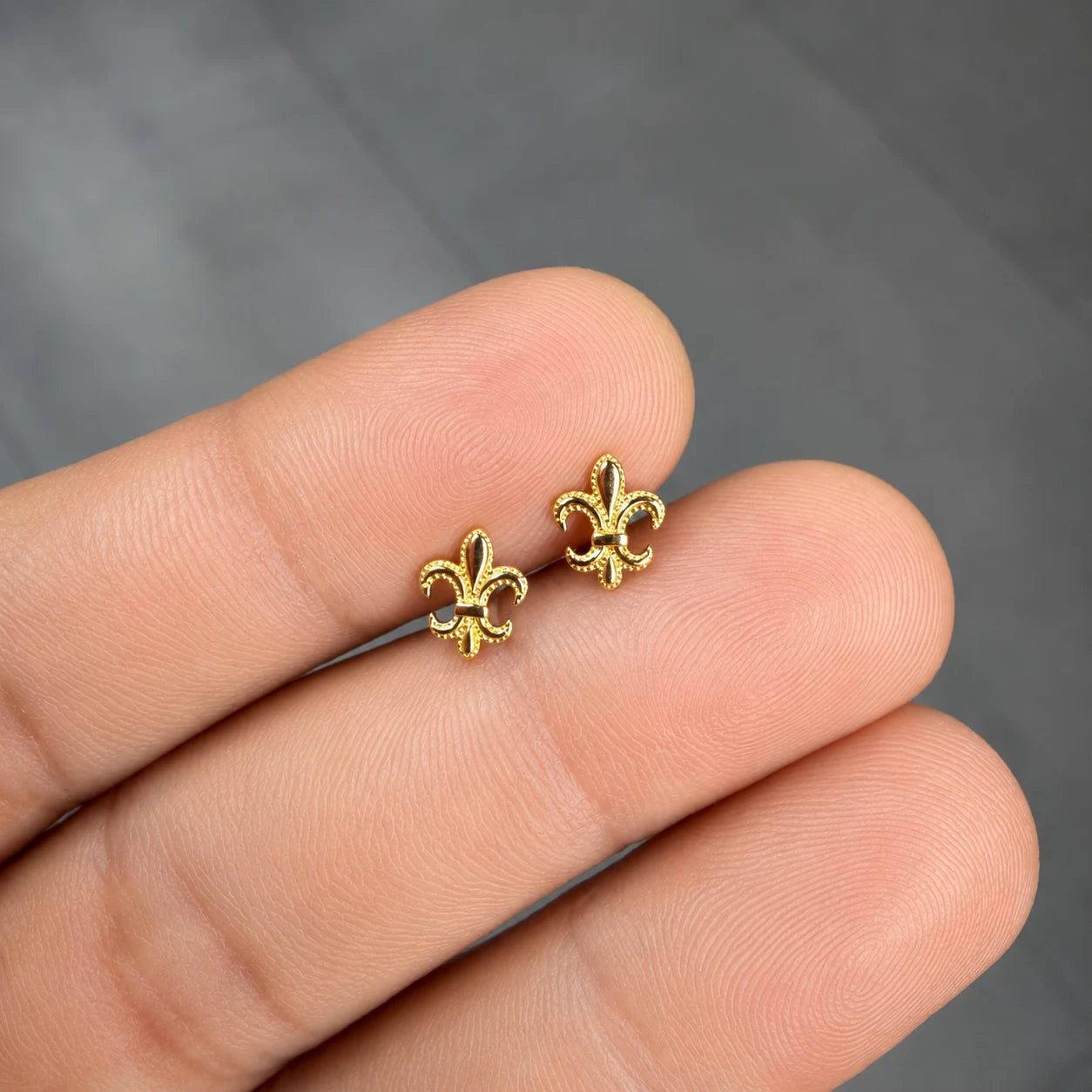 Stainless Steel Vintage Floral Flat Back Stud - PAIR